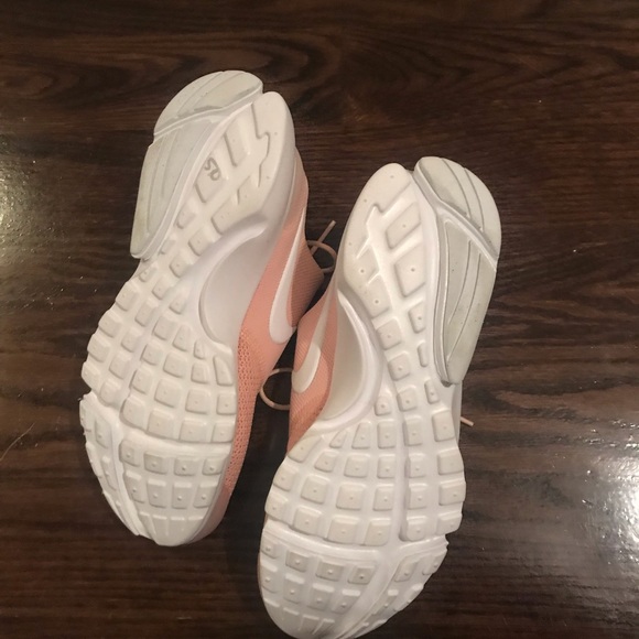 Nike | Presto Fly | Sneaker | 8 | Pink/White - Picture 6 of 6